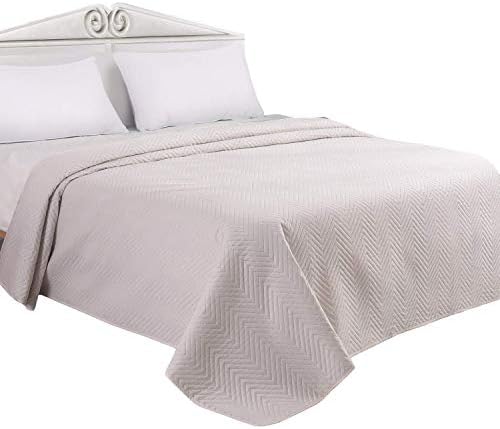 LITHER Bedspreads King Size Lightweight Oversized Quilt, Coverlet Waved Pattern Solid Color, Machine Washable, Ivory, 102x86inch