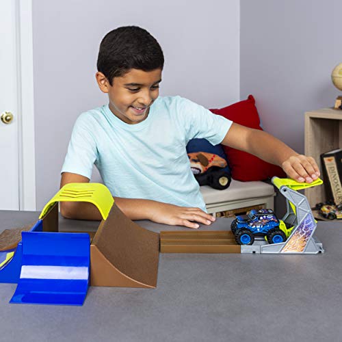 4 Monster+Jam+Freestyle+Featuring+Exclusive