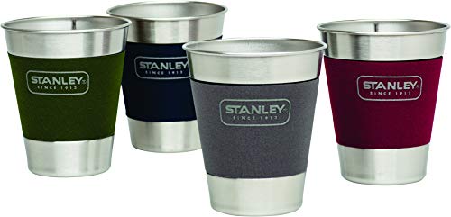 2 Stanley+Classic+Outdoor+Growler+Gift