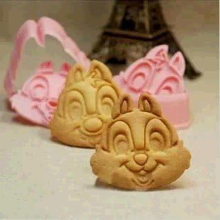 HAKSEN 1Set(2Pcs)-Cute Chipmunk Decorating Cookie Cutter-Pink ,Cute Chipmunk Shaped Versatile Plastic Food Moulds Cake Bread Molds Loaf Cutters Cookie Cutters Kitchen Tool - Pink