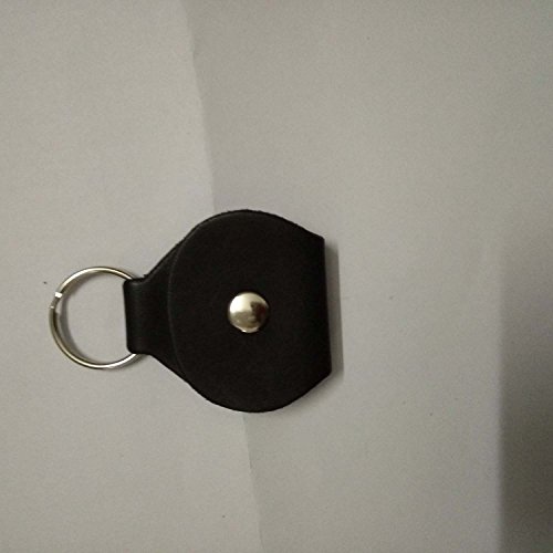 5pcs Guitar Picks Pocket Holder Leather Case Key Chain Plectrum Cases Bag Black Round and Heart Shape