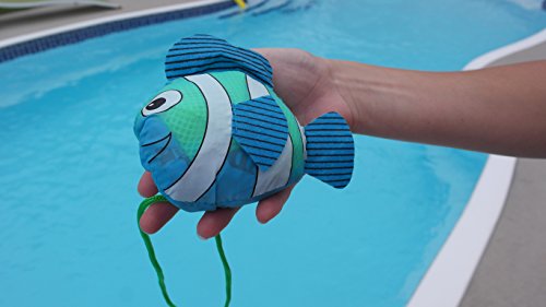 Fun Fish Expandable Mesh Beach Tote | Sand Dipper Brand | Convenient Beach Water Park Summer Bag | Blue Fish (Blue)