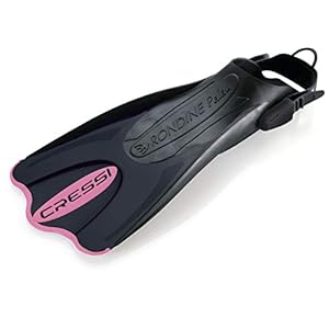 Cressi Palau SAF Kurzflossen, Rose 2 Schnorchelmasken 41t50RXPU5L. SS300 Die Palau Schnorchelflosse in Kurzblattausführung.
Perfekt zum Schnorcheln, Schwimmen und für eine Vielzahl von Wassersportarten.
Gleiche großartige Eigenschaften wie bei der Palau-Flosse mit langem Blatt, nur mit kurzem Blatt.