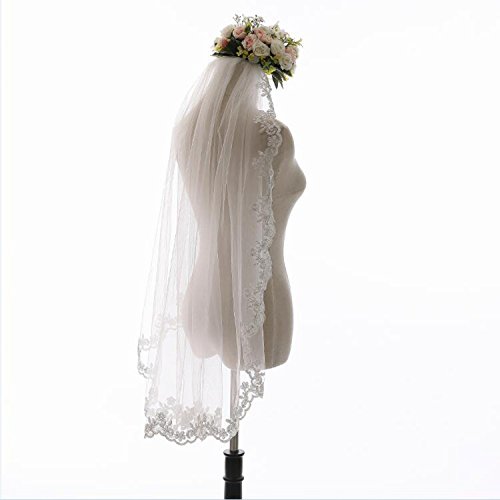 1 Tier Short Wedding Bridal Veil with Comb Lace Applique Edge Fingertip Length