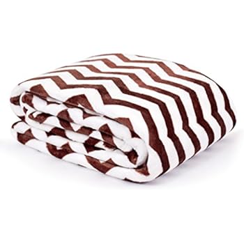 Internet's Best Plush Chevron Throw Blanket | Café (Brown) | Ultra Soft Couch Blanket | Light Weight Sofa Throw | 100% Microfiber Polyester | Easy Travel | Twin Bed | 66 x 90