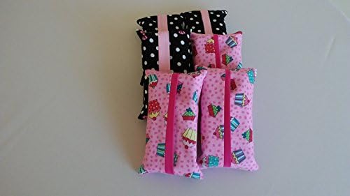 Purse / Pocket Tissue Holders... 3 Cup Cakes --3 Black with white polka dots -- 6 Pack / 3 of each pattern --Tissues included.