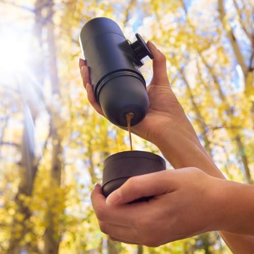 Camping Kaffeemaschine Tragbare Kompatibel Gemahlener Kaffee, Kleine Reisekaffeemaschine, Manuell von Piston Action betrieben, Mini Kaffeemaschine für unterwegs, Minipresso GR, Schwarz — Foto 4 von 7