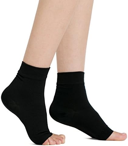 Plantar Fasciitis Socks Foot Care Compression Sock Sleeve with Arch & Ankle Support for Men & Women (1 Pair , Black) (M (8-9 Inch))