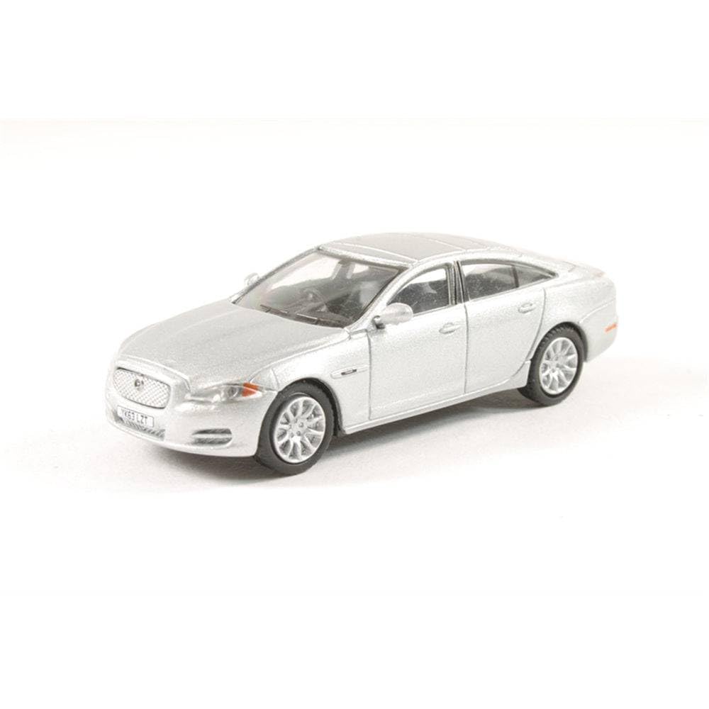 Oxford Diecast 1:76 Jaguar XJ Saloon Rhodium Silver Collectable model 76XJ004