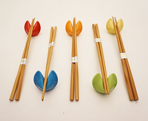Wooden Chopsticks with Fortune Cookies Chopsticks Rest 5 Pair Assorted Colors Chopsticks Set Dining Table Starter Kit Beautiful Gift Item Nicely Packaged