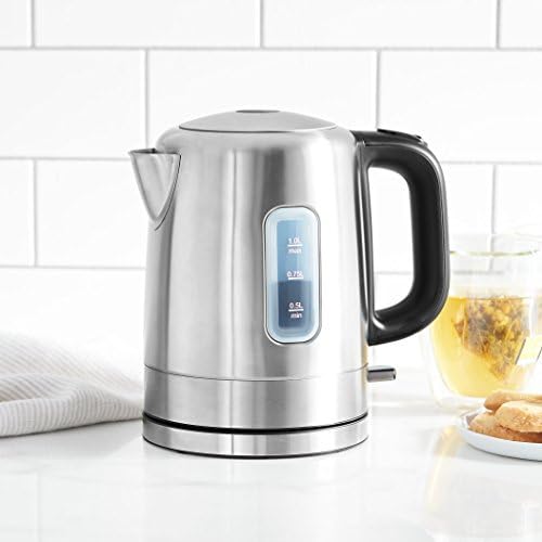 AmazonBasics Bouilloire électrique en acier inoxydable - 1 litre - Cuisine A Vivre AmazonBasics Bouilloire électrique en acier inoxydable - 1 litre