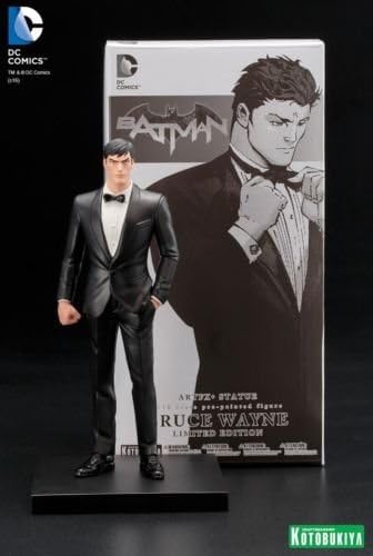 Toy Store - SDCC 2016 Exclusive: Kotobukiya DC Comics Bruce Wayne ARTFX+ Statue - New Arrival