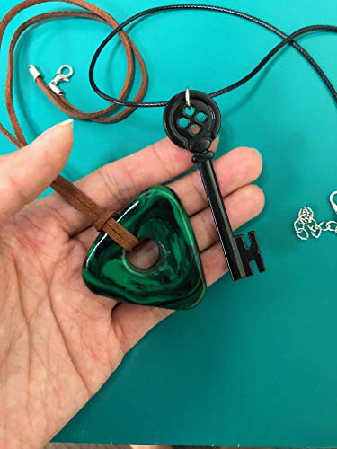 CORALINE Seeing Stone Necklace, Looking Stone Amulet - Coraline Green Stone - Coraline key, Coraline - coolthings.us