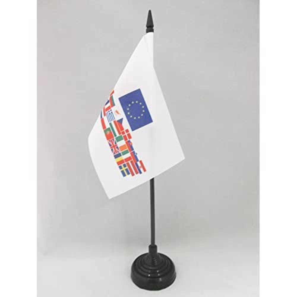 AZ FLAG - European Union 28 countries Table Flag 4'' x 6'' - 28 Europe members Office Mini Banner 100% Polyester 15 x 10 cm - Mini Desk Flag with 10'' Pole and Black Plastic Base