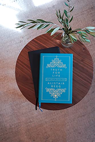Truth for Life: 365 Daily Devotions (A Gospel-Saturated Gift Devotional for the Entire Year - Includes a Yearly Bible Reading Plan, Durable Cover, and Ribbon Marker; Perfect Gift)