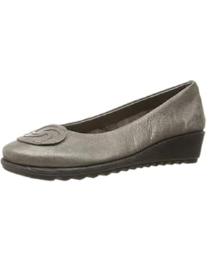Women's Run Away Wedge Pump