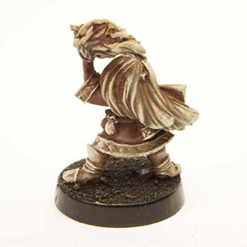 Stonehaven Gnome Wizard Female Miniature Figure for 28mm Table top Wargames - Made in USA