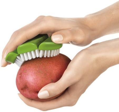Cuisipro Vegetable and Fruit Brush, Green, Hard Bristle Brush, Three-Section Flex, Dishwasher Safe, 9 x 9 x 3 cm - Image 5