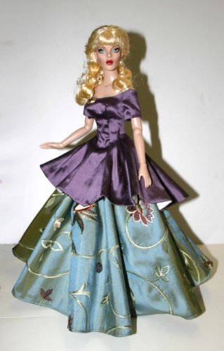 Memories Pattern for 16" NuMood Curvaceous Dolls Tonner