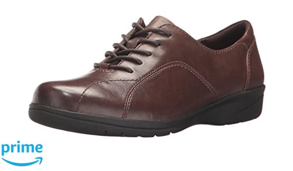 clarks cheyn ava oxford