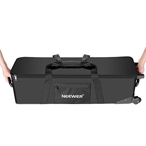 1 Neewer+Equipment+11+8inches+30centimeters+Compartment