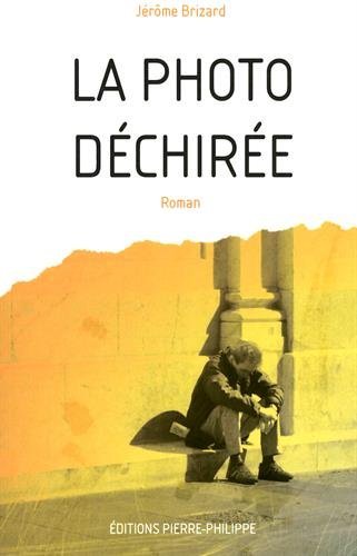 La  photo déchirée