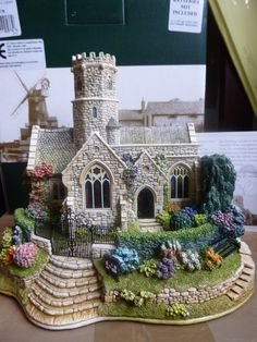 Lilliput Lane Lead Kindly Light Illuminated Cottage Amazon Co Uk