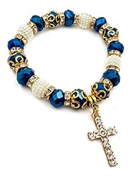 Pulsera con cuentas de cristal azul oscuro con cruz cristalizada católica, pulsera ajustable y elástica.