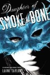Daughter of Smoke & Bone (Daughter of Smoke and Bone)