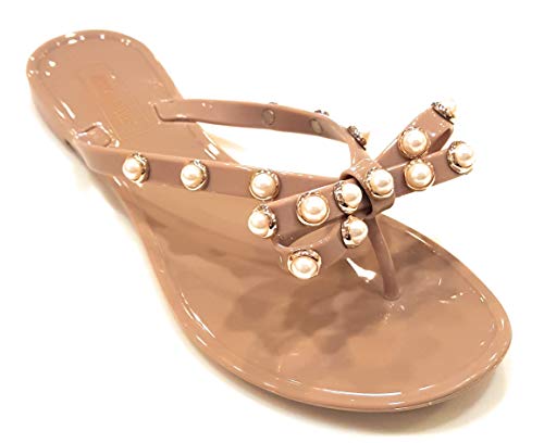 victoria adames flip flops