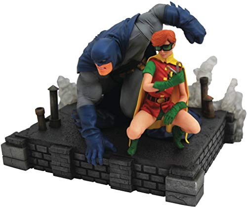 DIAMOND SELECT TOYS DC Gallery: The Dark Knight Returns Batman & Robin Deluxe PVC Figure Diorama, Multicolor