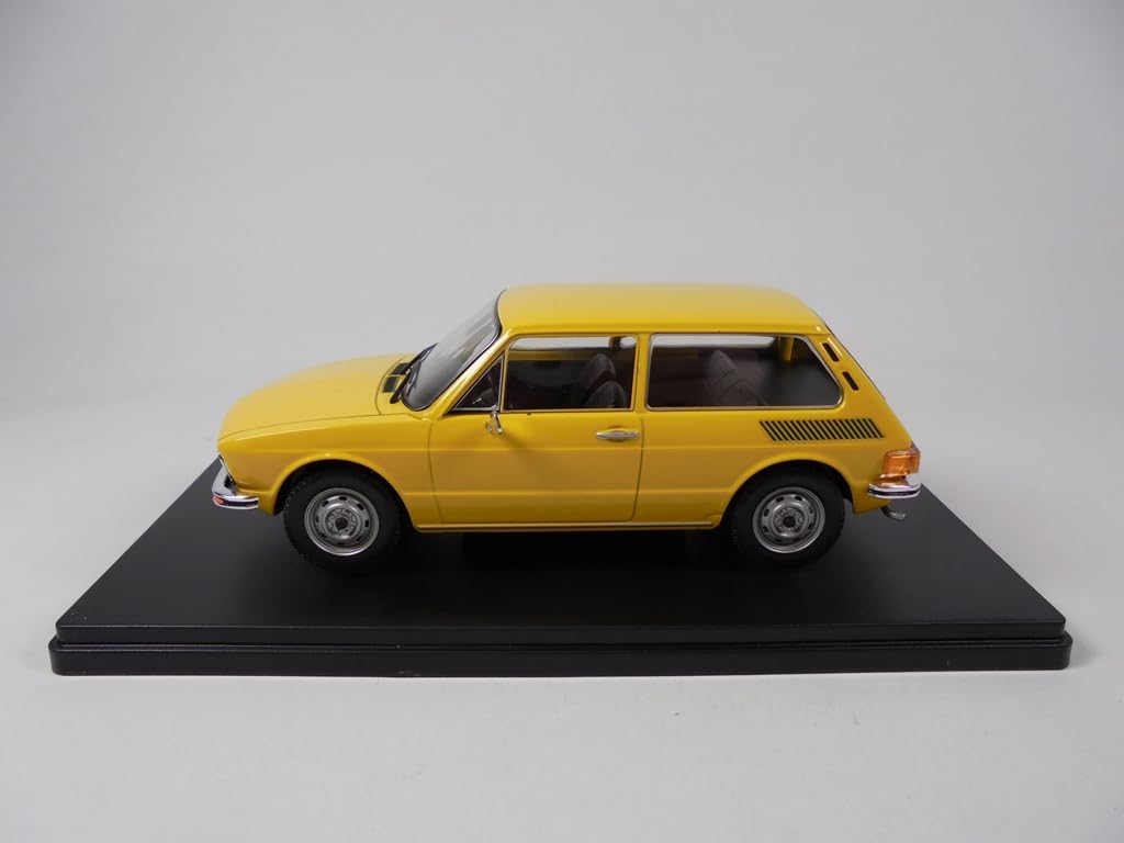 OPO 10 - 1/24 miniature car compatible with VW Volkswagen Brasilia 1974 - M006