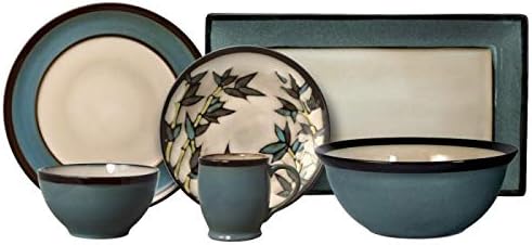 Gourmet Basics Belmont Round Blue Stalks Service for 8 With Serveware