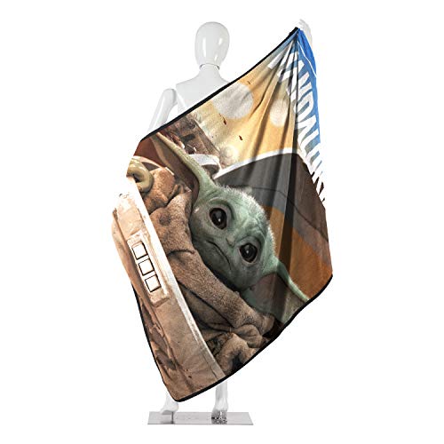 3 Mandalorian+Child+Arrived+Raschel+Blanket