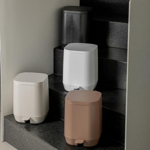 Ou Lixeira com Pedal 6L Preto Linha Aura