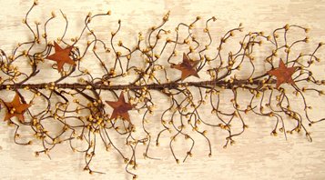 Pip Berry Garland with Rusty Stars - Old Gold
