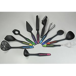 TUPPERWARE Klaar voor de hand taart+verschillende keukenbezem + lepels + cheftang + pallet