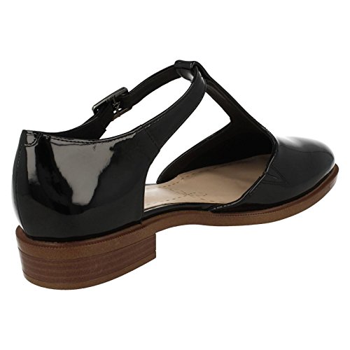 clarks taylor palm black patent