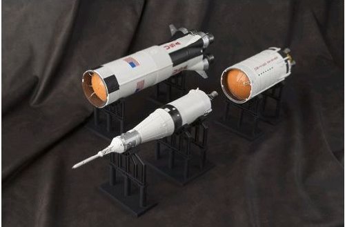 Bandai Tamashii Nations Apollo 11 and Saturn V Launch ...