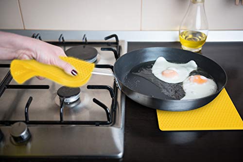 Potholders and Silicone Trivet Mats. Our 7 in 1 Multi-Purpose Kitchen Tool is Heat Resistant to 440°F, Non-slip,durable, flexible easy to wash and dry. 4 Pot Holders By Q's INN. - Thumbnail 2
