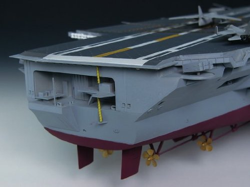 トランペッター 1/350 米海軍 空母 CVN-68 ニミッツ