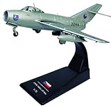 MiG-15 bis diecast 1:72 aircraft model (Amercom SL-37)
