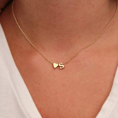 Shukun necklace Letter Necklace Peach Heart-Shaped Letter Necklace Elegant Temperament Wild Boutique 26 Letters Initial Heart.
