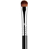 Sigma Beauty Professional E57 Firm Shader Brush – Professional Makeup Brush for Intense Applications or Controlled Finishes - Vegan Eyeshadow Brush for Fine Details (1 Brush)