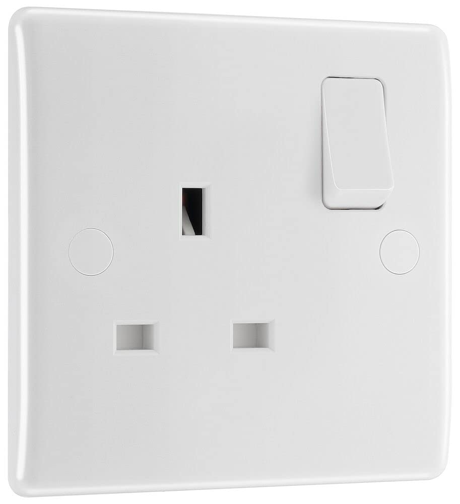BG Electrical Single Switched Power Plug Wall Socket, Round Edge, Nexus 800 Series, White Moulded, 13A, 821