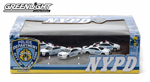 Greenlight Collectibles NYPD Diorama 5 Die-Cast Car (1:64 - Import