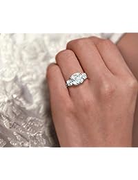 Samie Collection Meghan Markle anillos de compromiso inspirados en la boda real: 3.67 quilates de 3 piedras de circonita cúbica y gema de imitación anillo de promesa: oro amarillo de 18 quilates, oro rosa de 18 quilates y chapado en rodio, tamaño 5-10