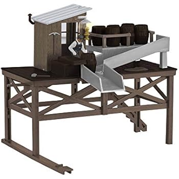 Lionel Electric O Gauge Model Train Accessories, Barrel Loading Building