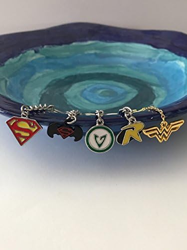 DC Comics Superman Batman vs Superman Green Arrow Robin Wonder Woman Keychain