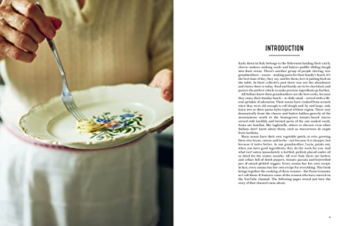 Pasta Grannies: The Secrets of Italy's Best Home Cooks Hardcover – Geïllustreerd, 30 januari 2020 - Image 5